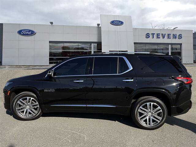 Used 2023 Chevrolet Traverse High Country w/ LPO, Floor Liner Package AWD/4WD image 5