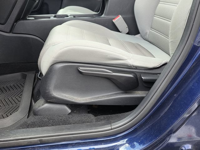 Used 2019 Honda CR-V LX image 13