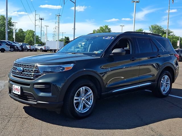 Certified 2023 Ford Explorer XLT AWD/4WD image 3