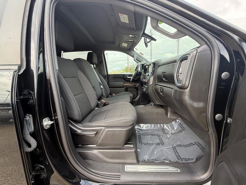 Used 2021 Chevrolet Silverado 2500 LT w/ Midnight Edition AWD/4WD image 13