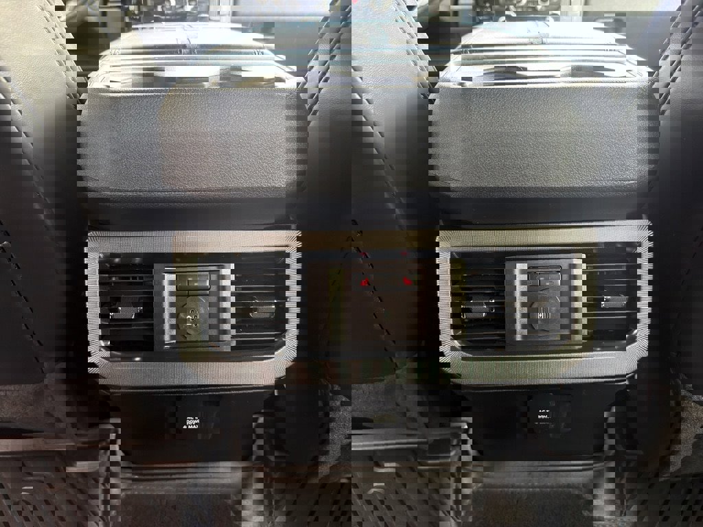 Certified 2025 Ford F350 Platinum w/ Tremor Off-Road Package image 38