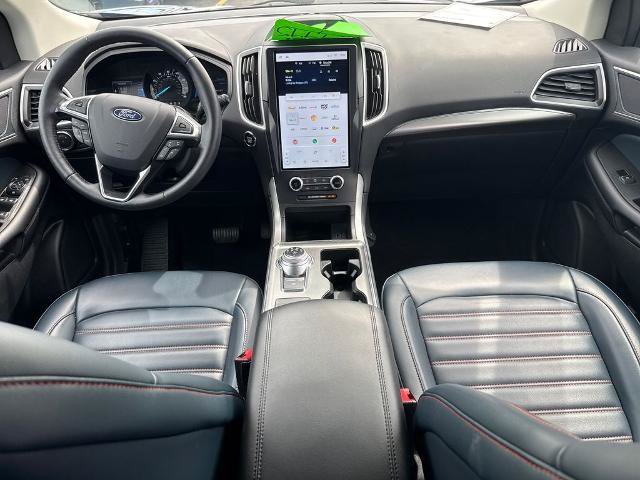 Certified 2024 Ford Edge SEL w/ Sport Appearance Package AWD/4WD image 11