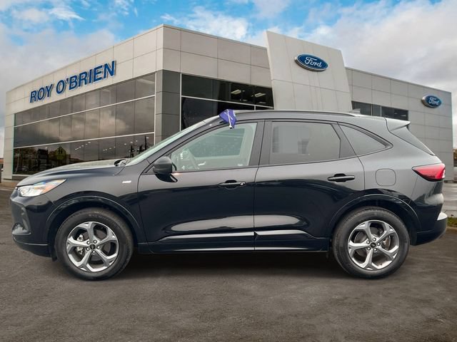Certified 2024 Ford Escape ST-Line w/ Tech Pack #1 AWD/4WD image 2