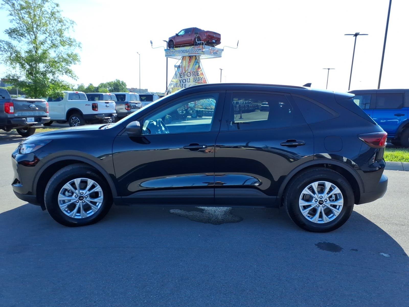 Certified 2025 Ford Escape Active w/ Tech Pack #1 FWD image 6