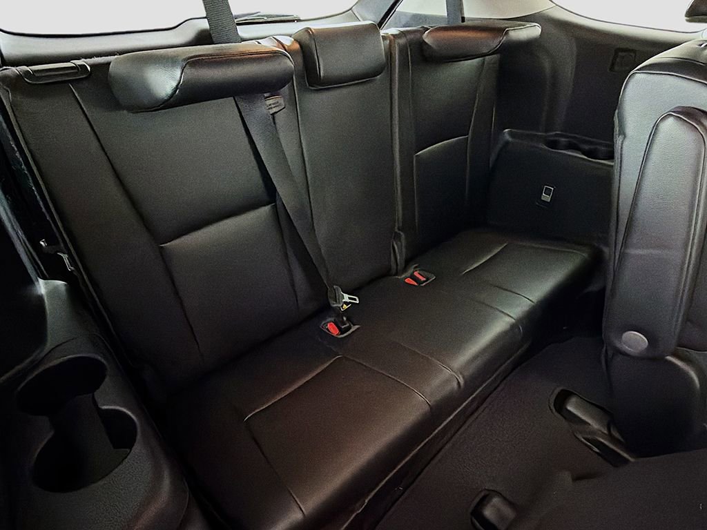 Used 2023 Toyota Highlander XLE AWD/4WD image 27