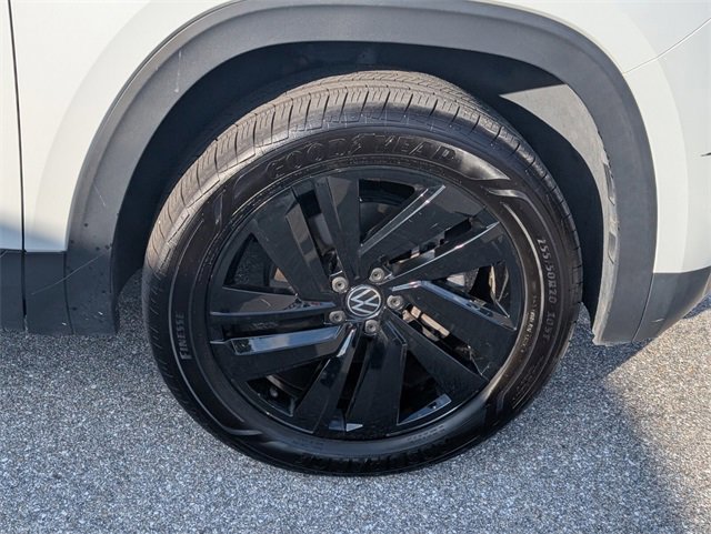 Used 2022 Volkswagen Atlas Cross Sport SE image 14