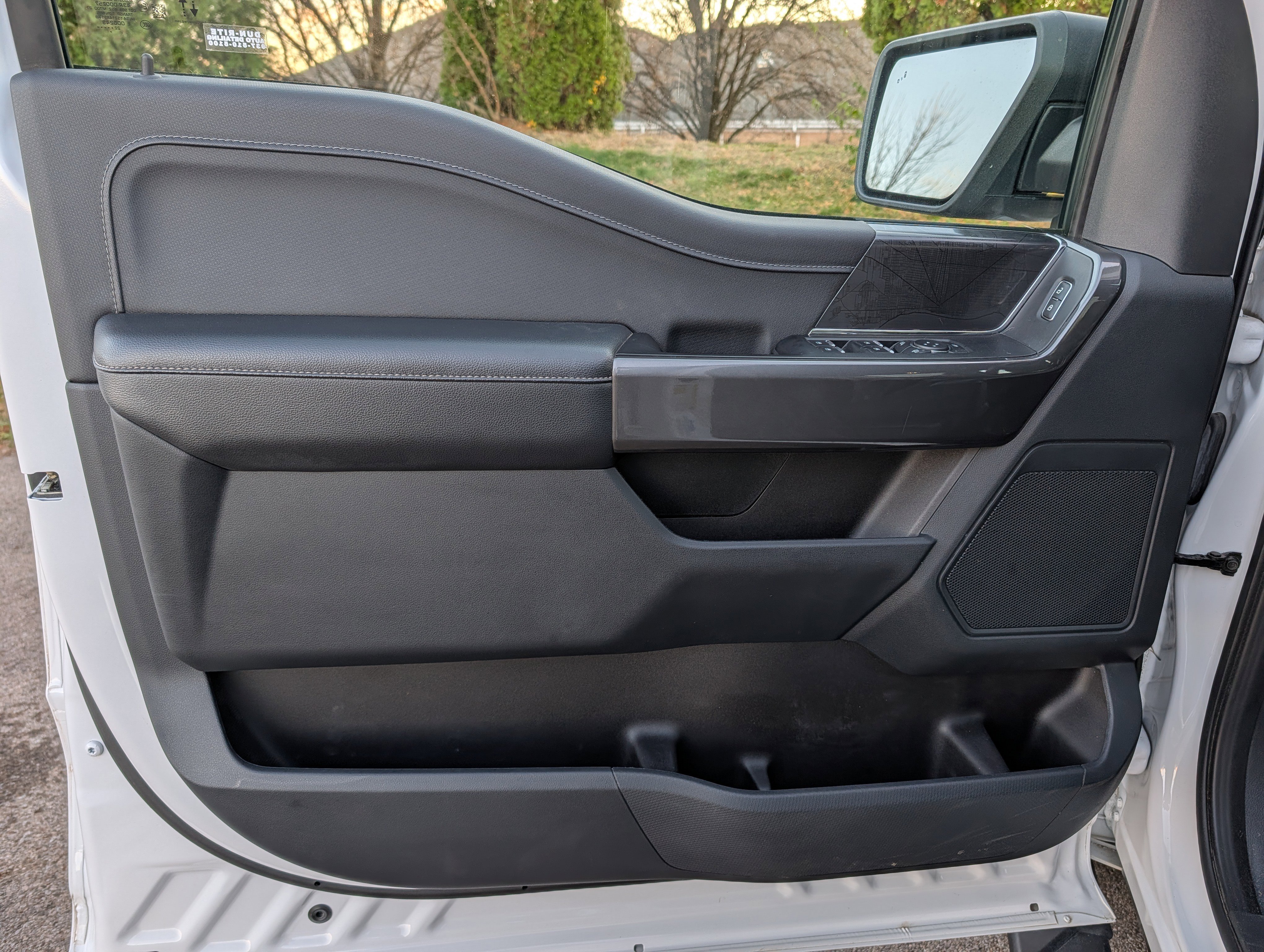 Certified 2022 Ford F150 XLT w/ Equipment Group 302A High image 32