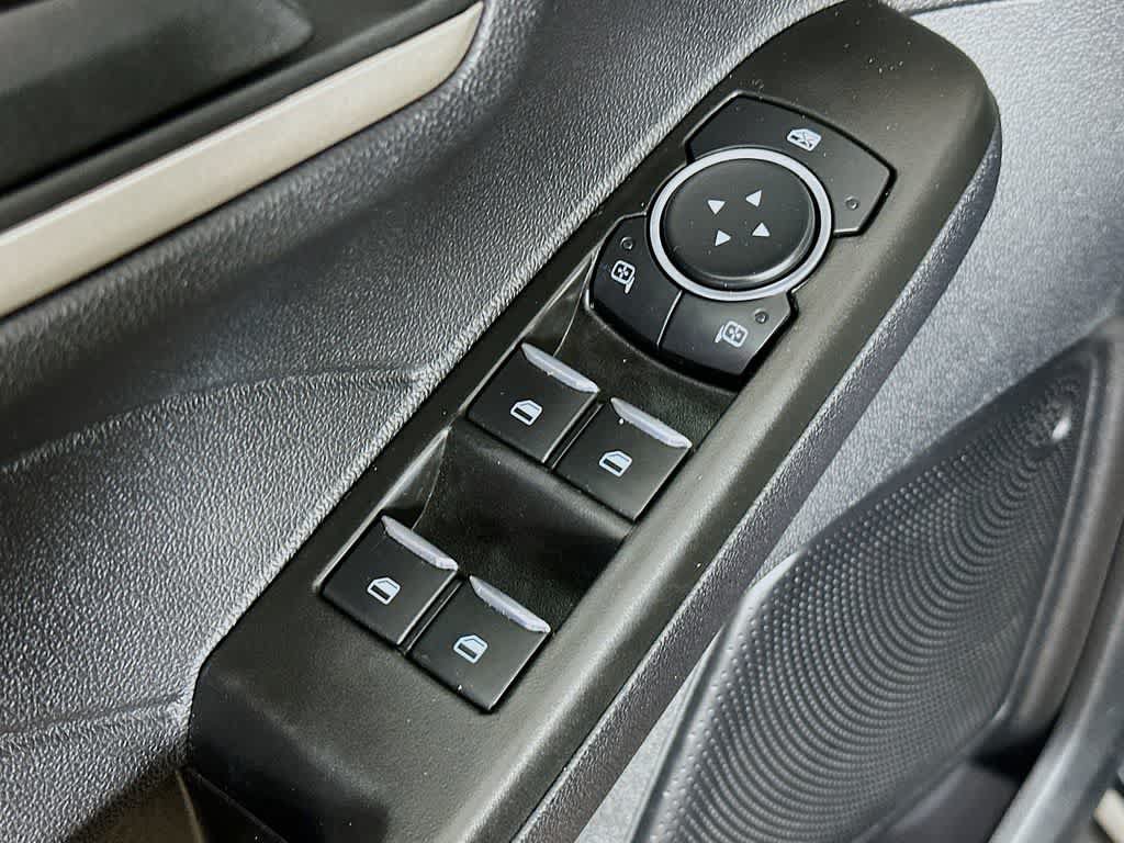 Certified 2022 Ford Escape SE w/ SE Sport Appearance Package FWD image 29