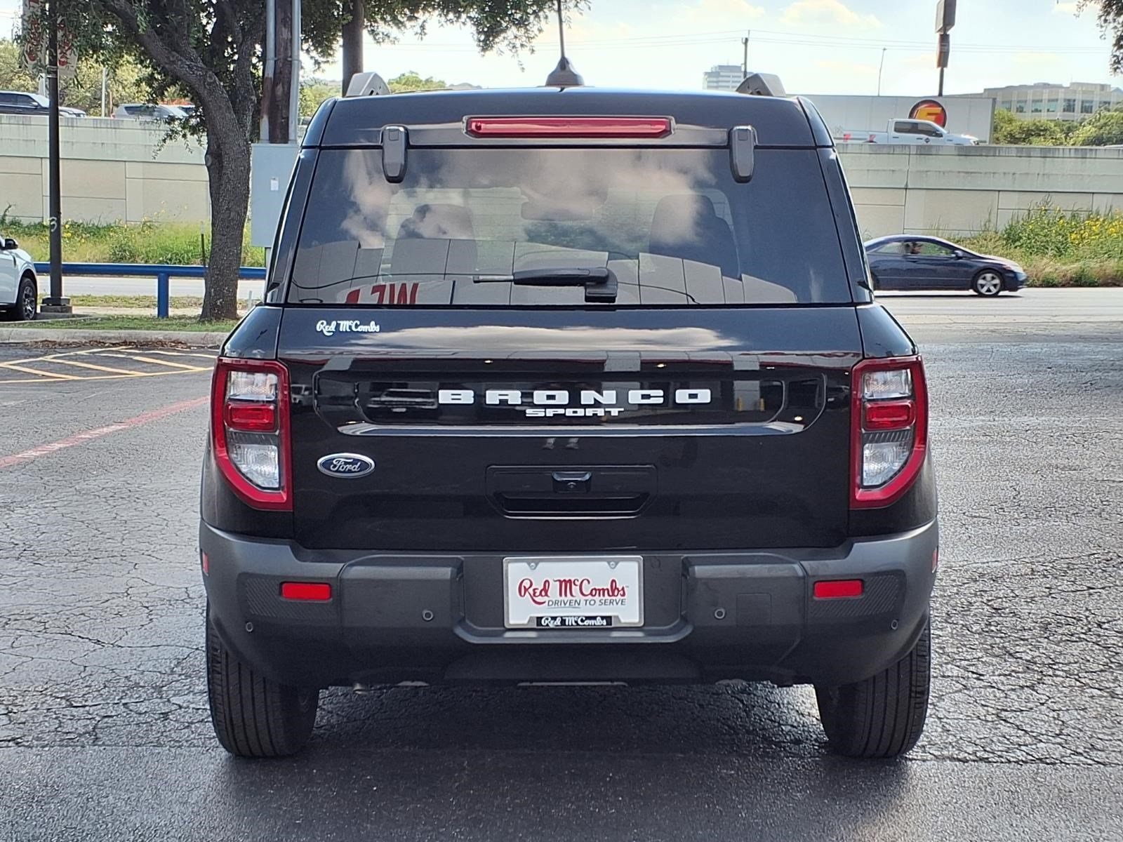 Certified 2025 Ford Bronco Sport Outer Banks w/ Outer Banks Tech Package+ AWD/4WD image 7