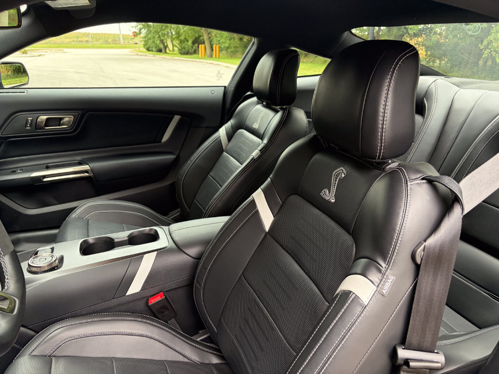 Certified 2020 Ford Mustang Shelby GT500 w/ Technology Package RWD image 12