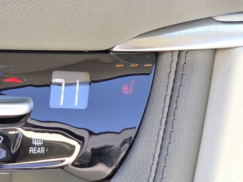 Used 2025 Cadillac XT5 Premium Luxury FWD image 24