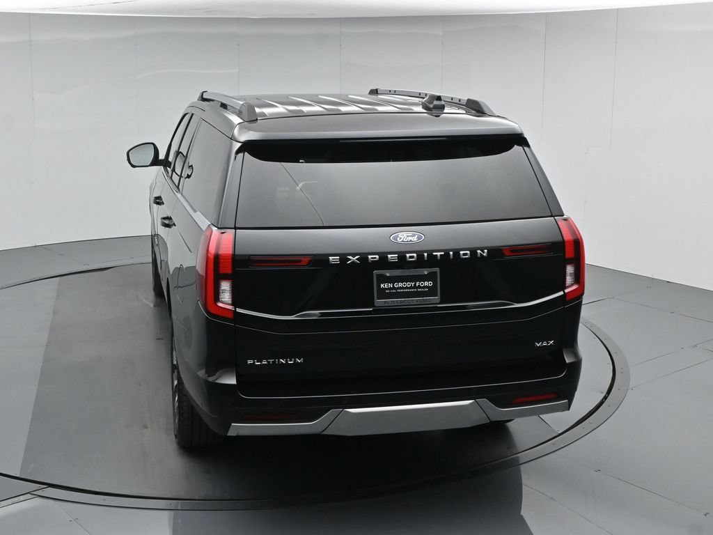 Certified 2025 Ford Expedition Max Platinum w/ Driver's Package AWD/4WD image 47