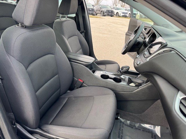 Used 2023 Chevrolet Malibu LT image 32