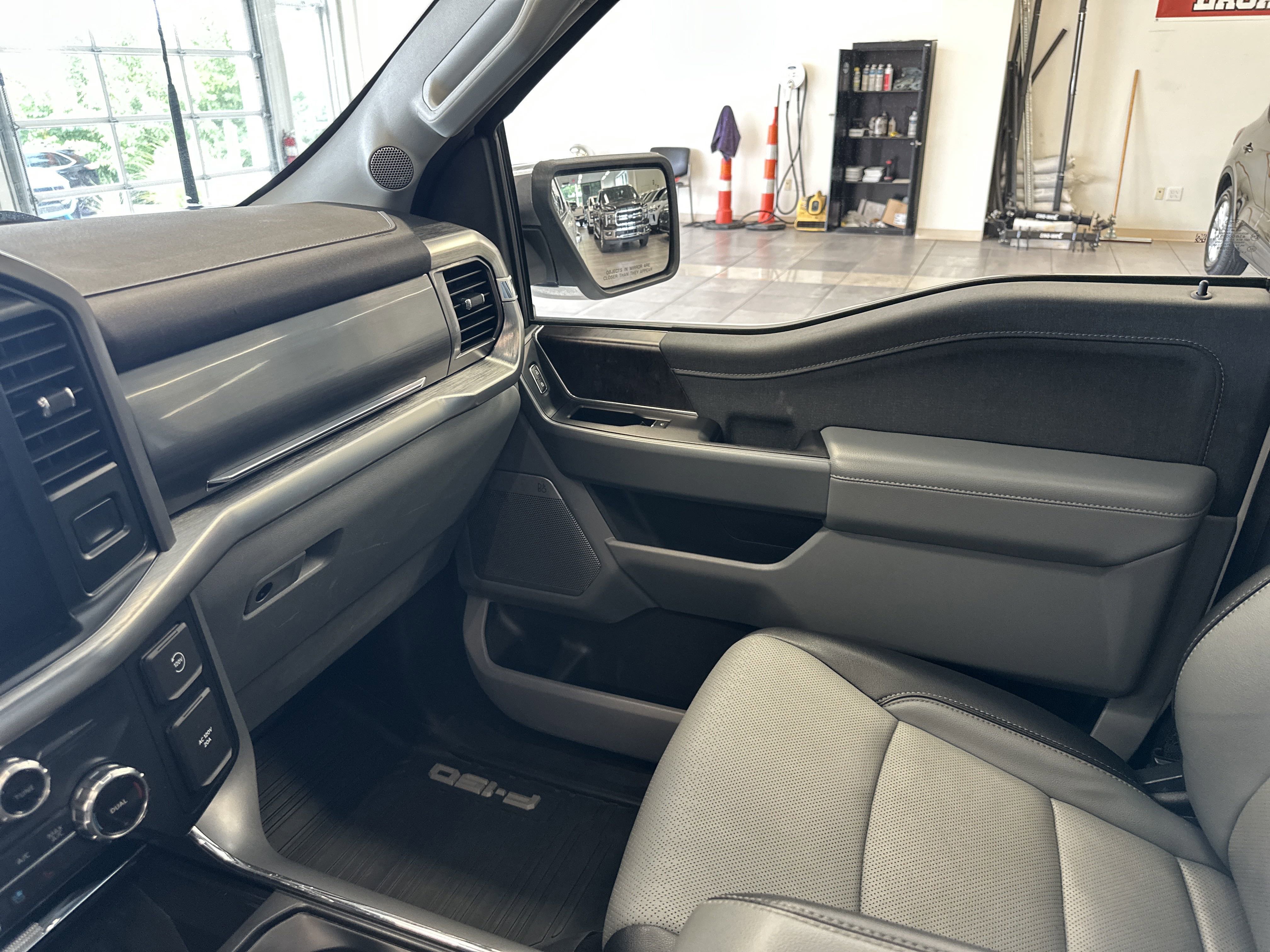 Certified 2022 Ford F150 Lariat w/ Equipment Group 502A High image 27