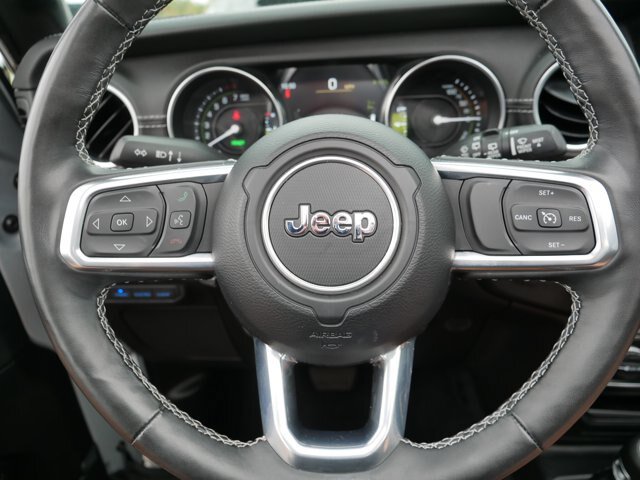 Used 2023 Jeep Wrangler Unlimited Sahara w/ Cold Weather Group AWD/4WD image 24