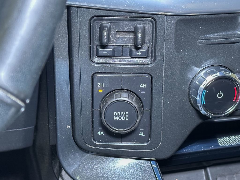 Certified 2022 Ford F150 Lariat w/ Equipment Group 502A High image 41