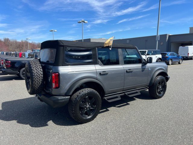 Certified 2023 Ford Bronco Black Diamond AWD/4WD image 4