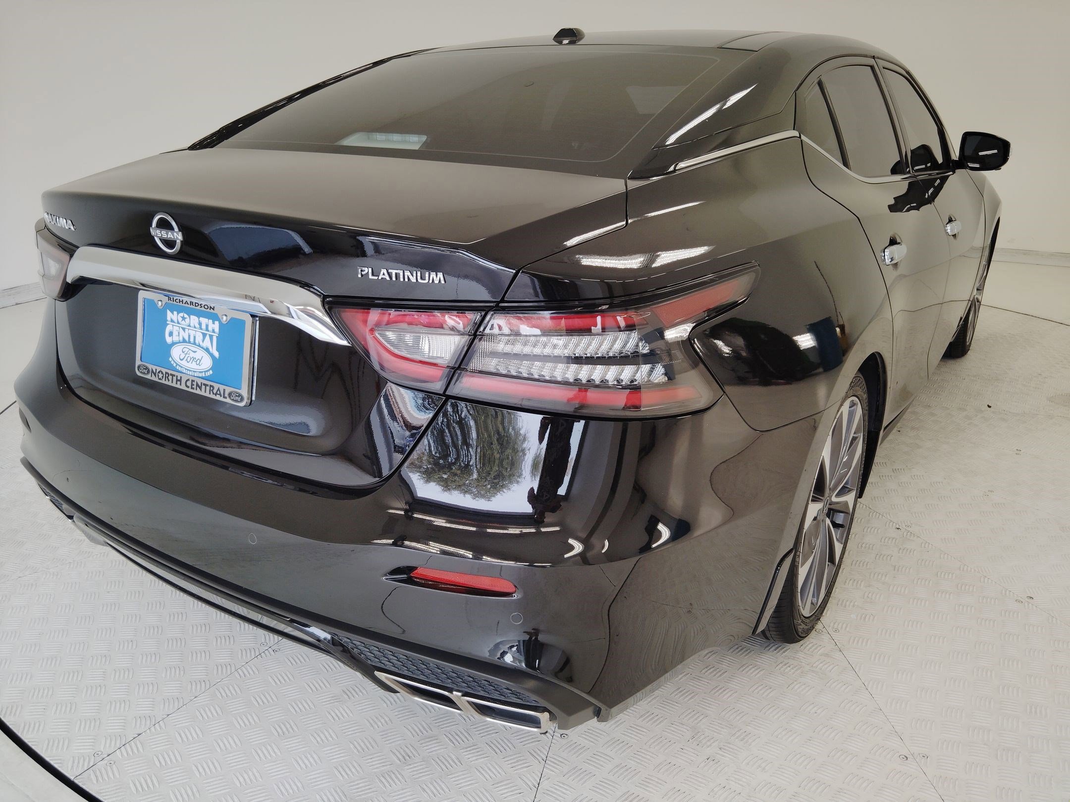 Used 2023 Nissan Maxima Platinum w/ Sport Mat Group image 7