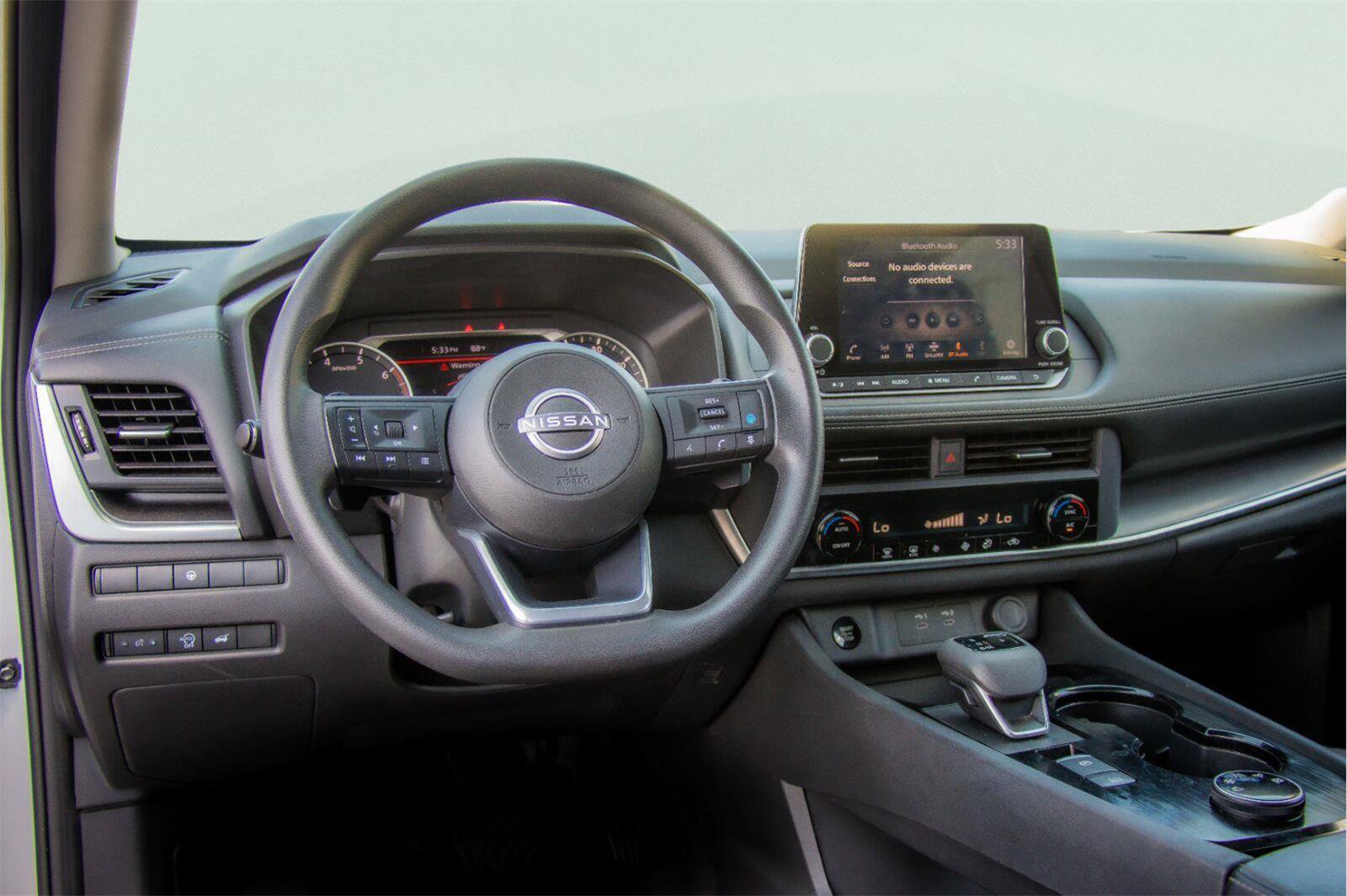 Used 2024 Nissan Rogue SV AWD/4WD image 6