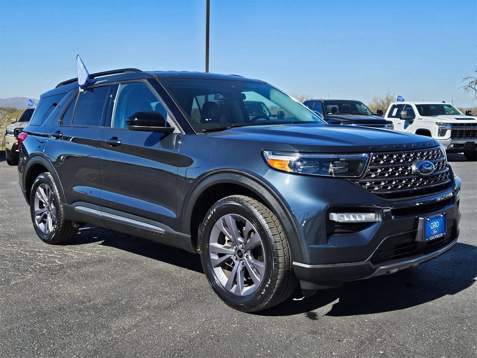 Certified 2022 Ford Explorer XLT w/ Equipment Group 202A image 3