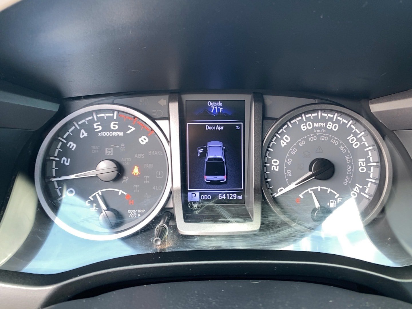 Used 2020 Toyota Tacoma TRD Sport w/ Technology Package AWD/4WD image 13