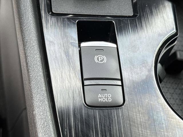 Used 2023 Nissan Rogue S AWD/4WD image 29