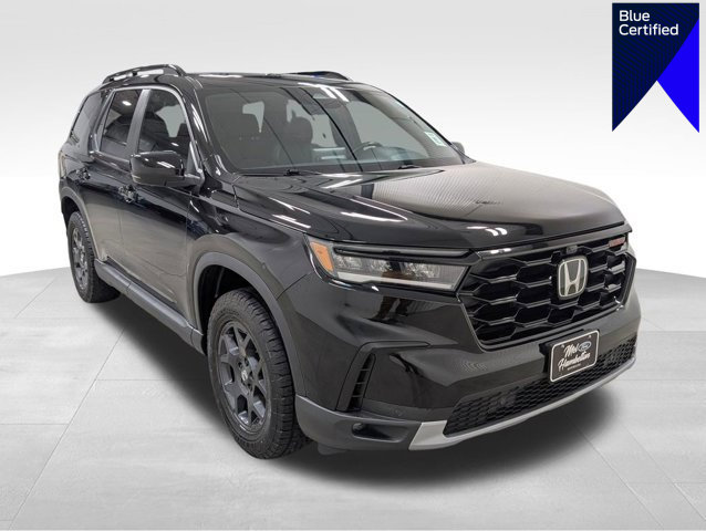 Used 2024 Honda Pilot TrailSport image 1