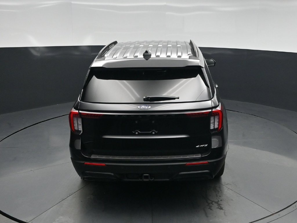 Certified 2026 Ford Explorer ST-Line w/ ST-Line Street Pack AWD/4WD image 40