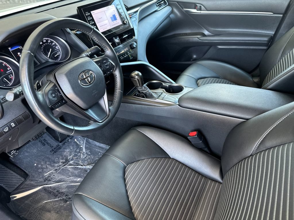 Used 2023 Toyota Camry SE w/ Protection Package (Q2) (TMS) FWD image 9