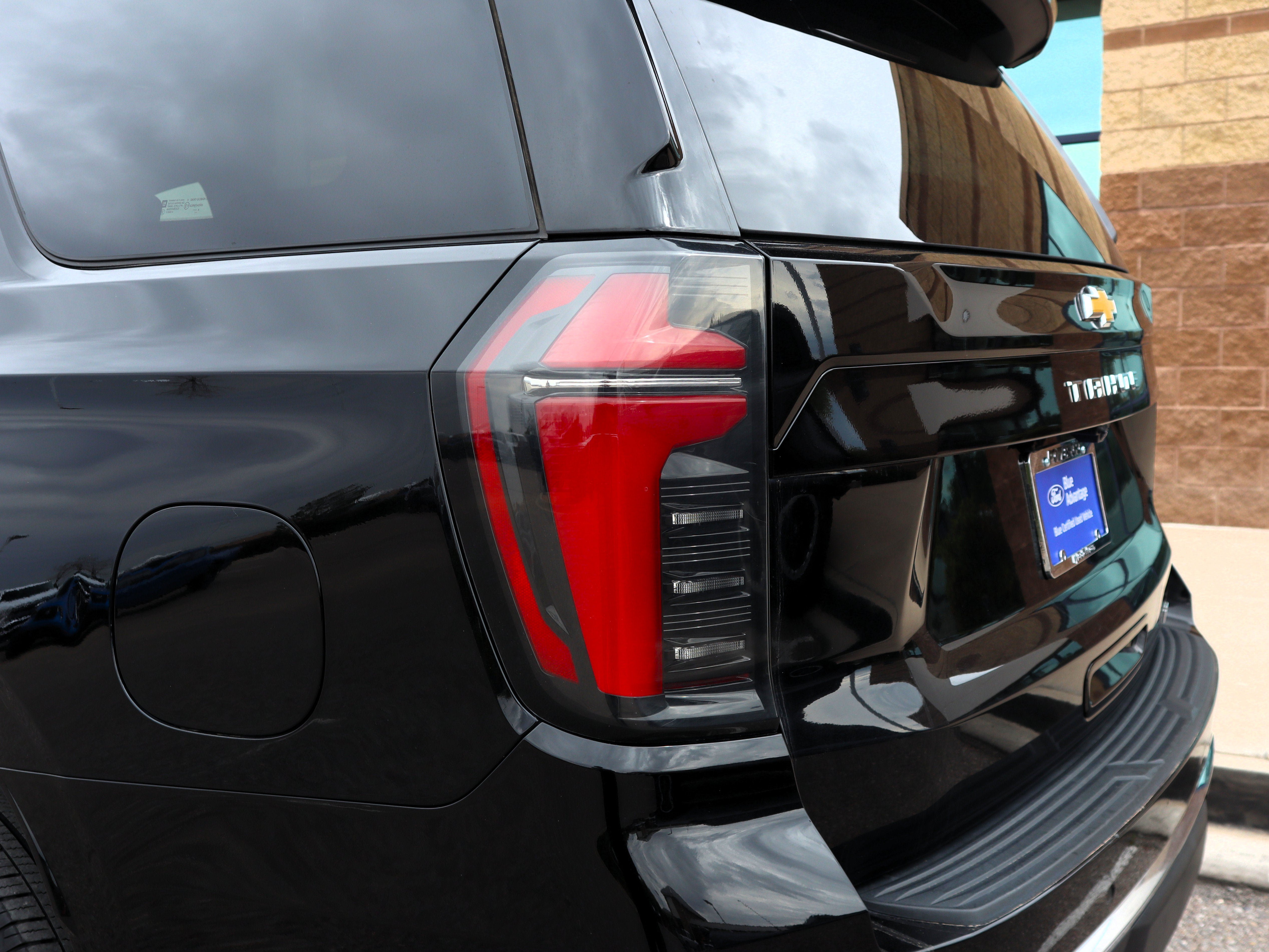 Used 2025 Chevrolet Tahoe LT RWD image 18