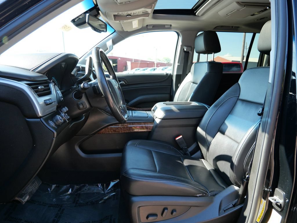 Used 2018 Chevrolet Suburban Premier AWD/4WD image 21