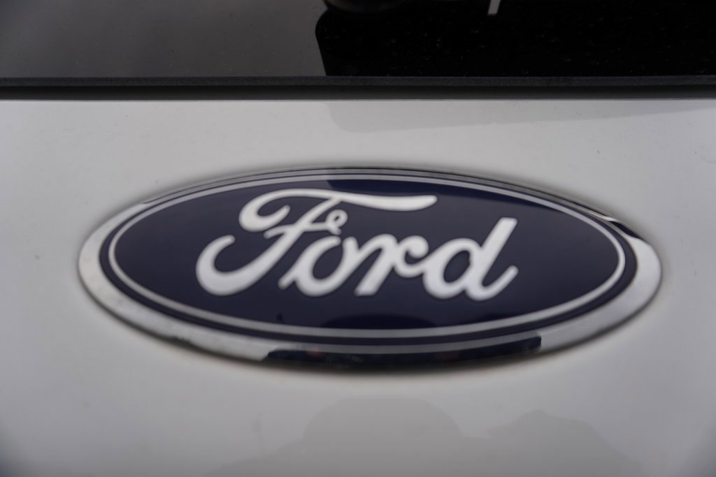 Certified 2022 Ford Escape Titanium image 30