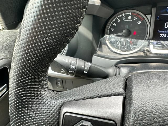 Used 2022 Toyota Tacoma TRD Sport AWD/4WD image 53