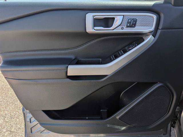Certified 2023 Ford Explorer Limited AWD/4WD image 15
