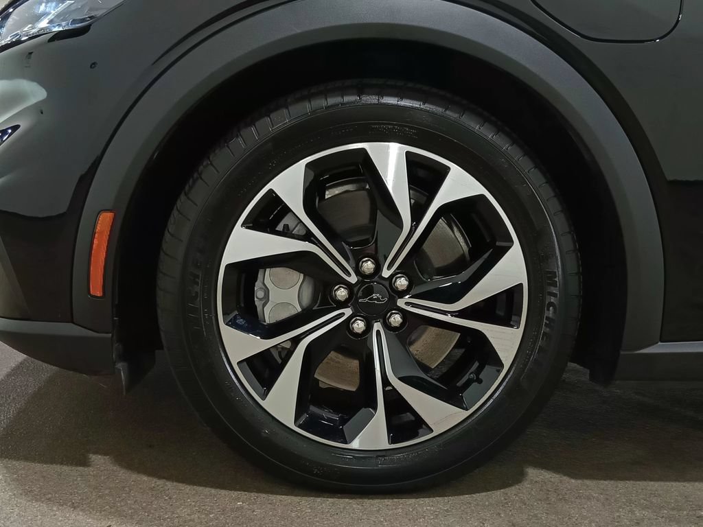 Certified 2025 Ford Mustang Mach-E Select RWD image 13
