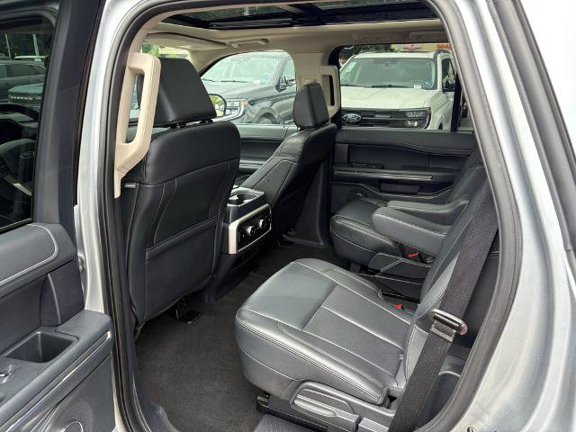 Certified 2024 Ford Expedition XLT AWD/4WD image 12