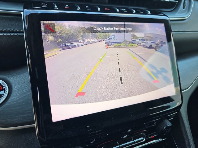 Used 2023 Jeep Grand Cherokee L Limited RWD image 29