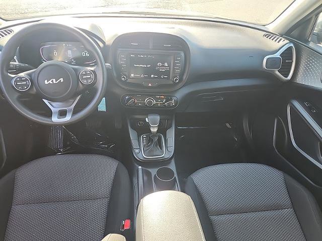 Used 2024 Kia Soul LX w/ Option Group 015 image 5