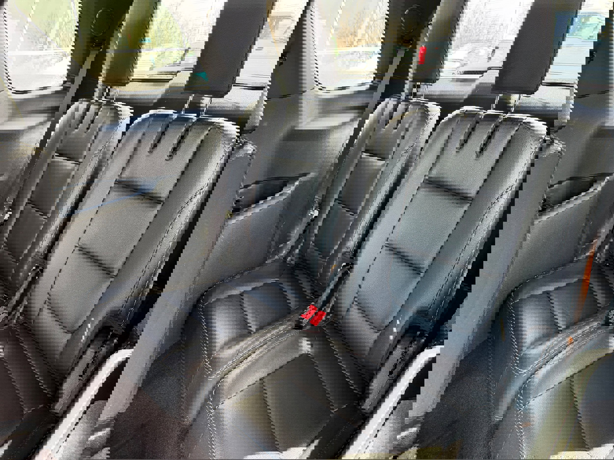 Certified 2019 Ford Explorer Limited w/ Class III Trailer Tow Package image 15