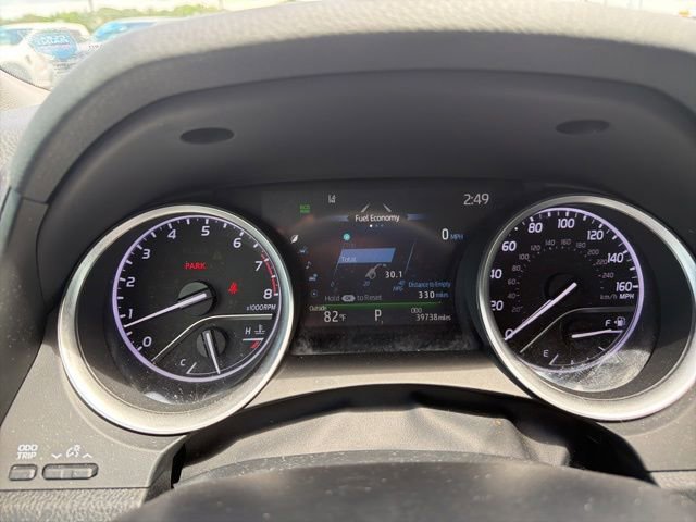 Used 2023 Toyota Camry XLE FWD image 10