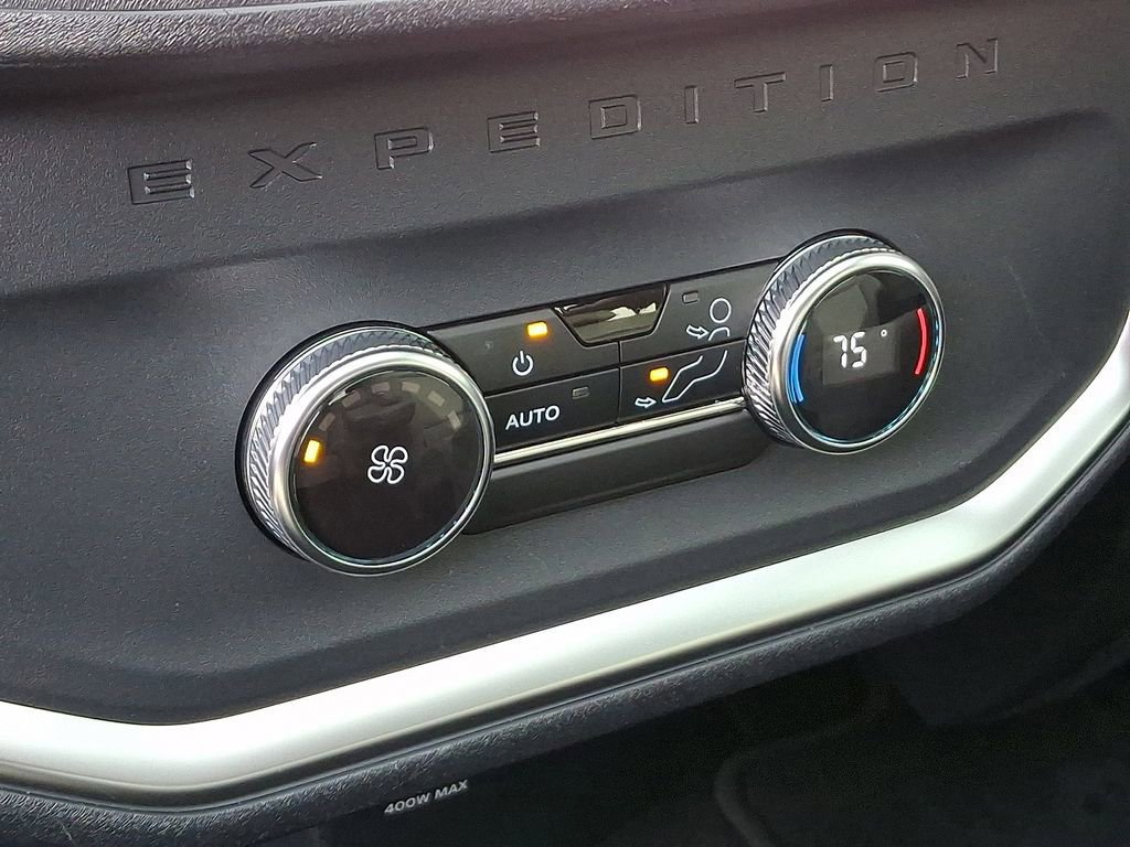 Certified 2025 Ford Expedition Active image 11