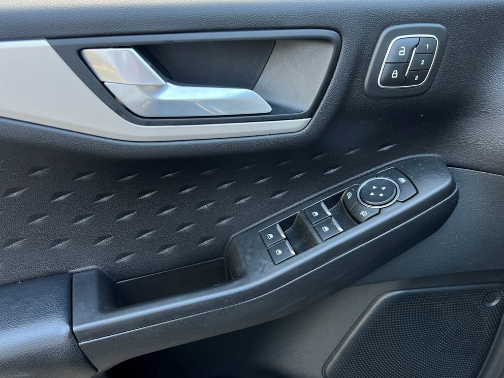 Certified 2020 Ford Escape SEL image 20