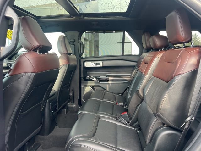 Certified 2022 Ford Explorer Platinum w/ Equipment Group 601A image 20