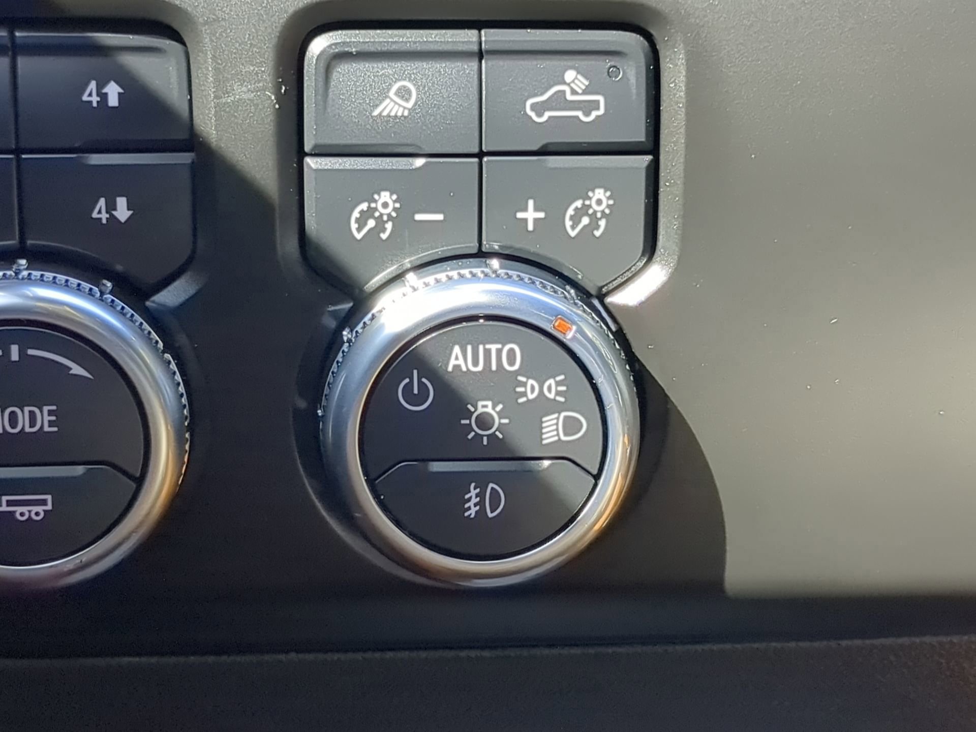 Used 2022 GMC Sierra 1500 AT4X image 57