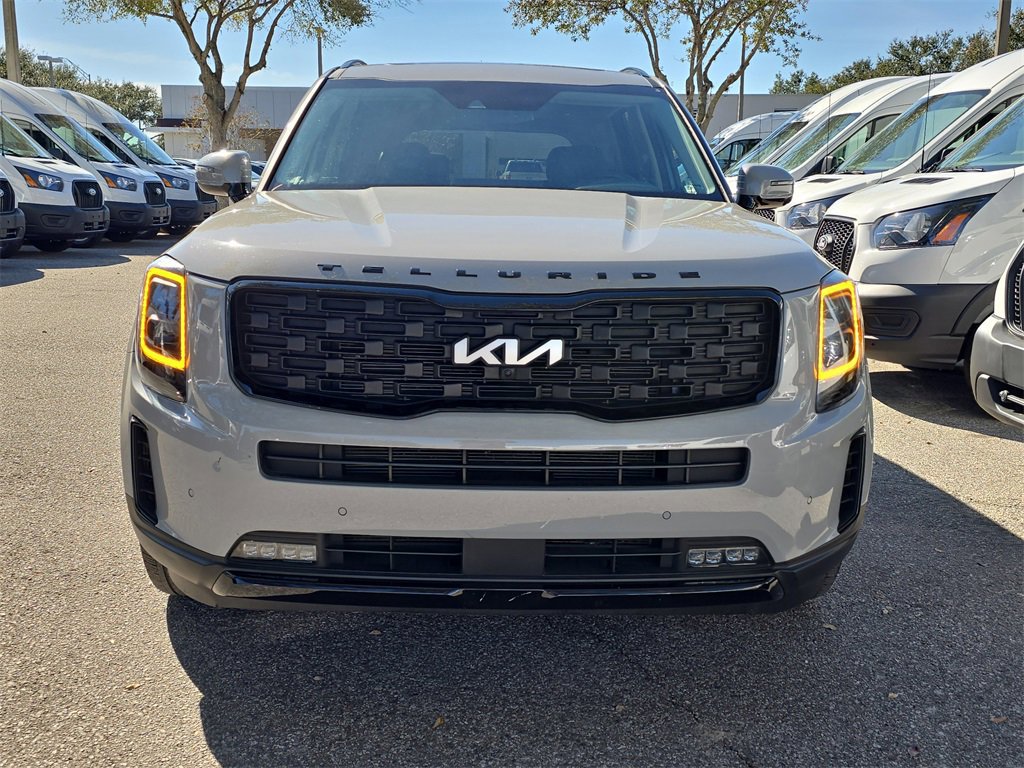 Used 2022 Kia Telluride SX w/ Nightfall Edition Package image 5