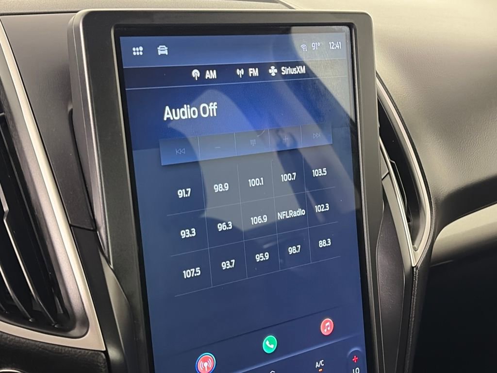 Certified 2024 Ford Edge SEL image 17