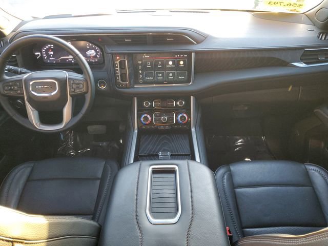 Used 2023 GMC Yukon Denali image 10