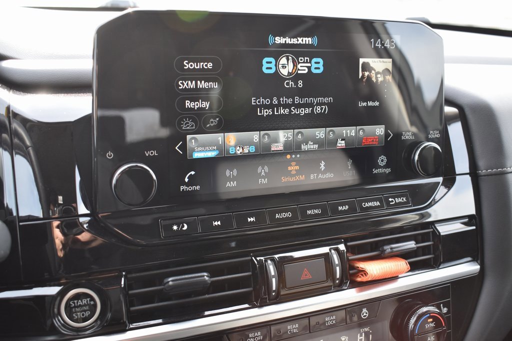 Used 2024 Nissan Pathfinder SL image 11