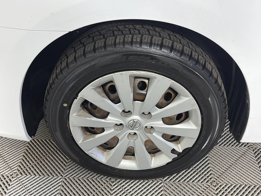Used 2017 Nissan Sentra S FWD image 8