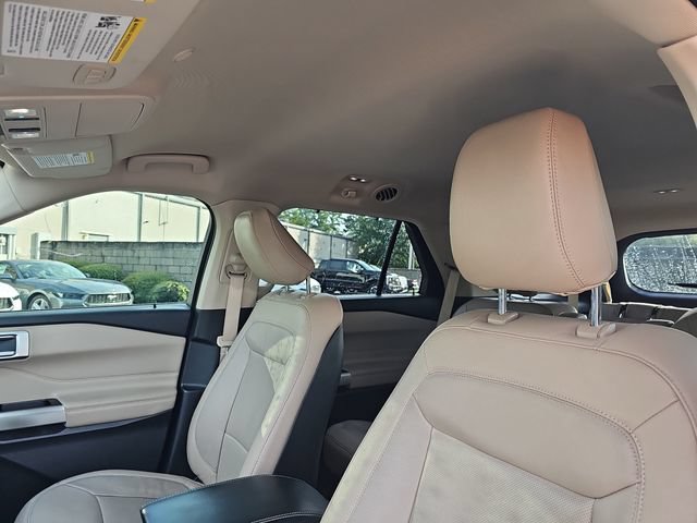 Certified 2020 Ford Explorer Limited RWD image 18